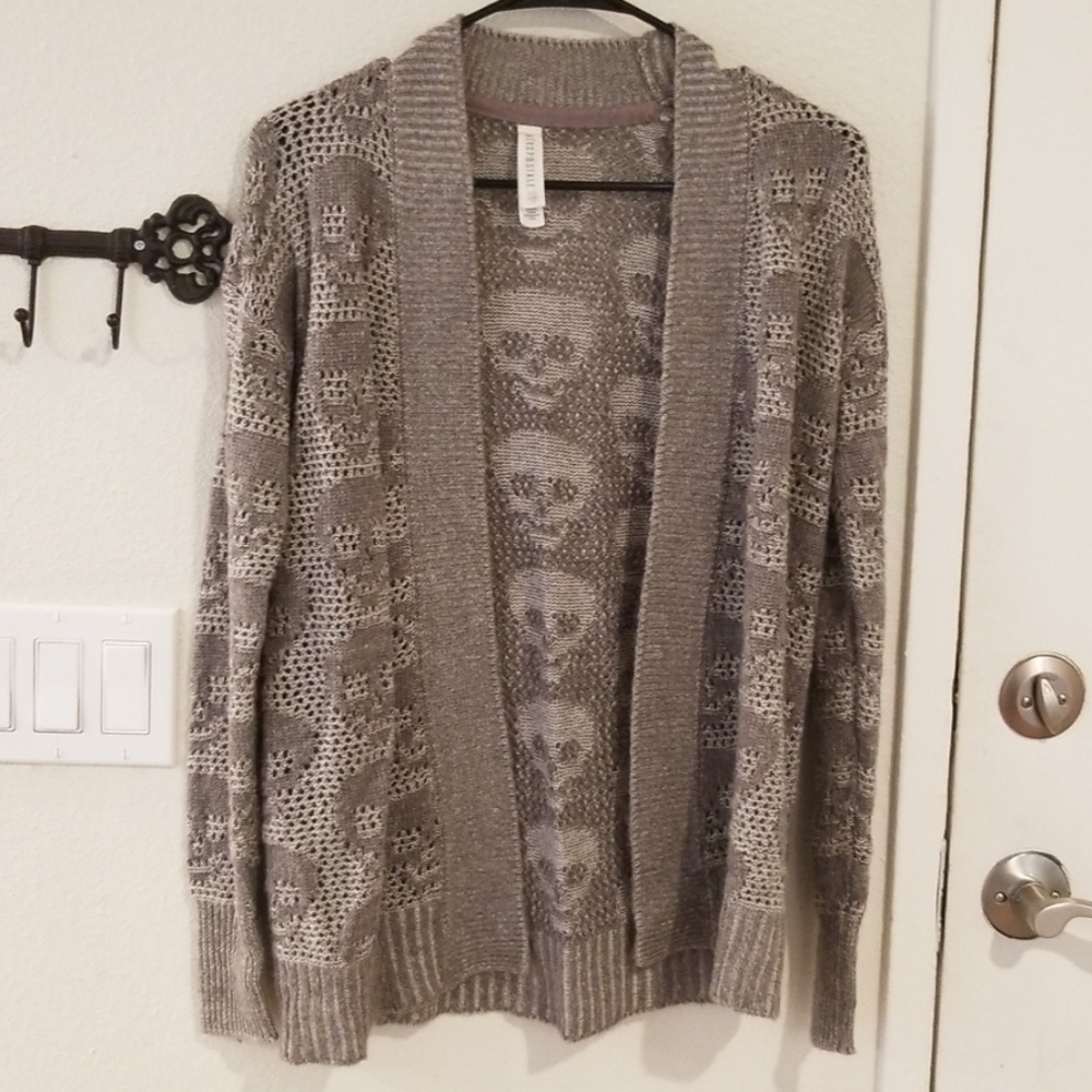 Grey cardigan